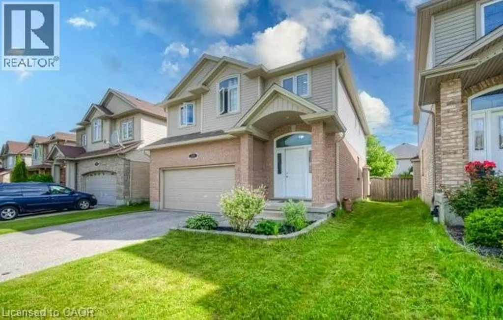 504 Wood Nettle Way Waterloo ON N2V 2Y1