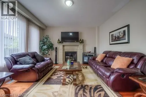 504 Wood Nettle Way Waterloo ON N2V 2Y1