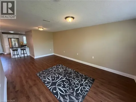 5 Jaczenko Terrace Hamilton ON L9B 1T8