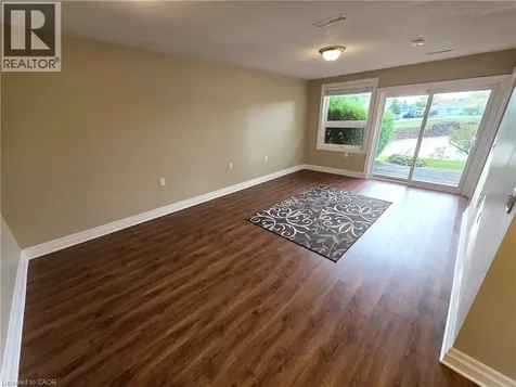 5 Jaczenko Terrace Hamilton ON L9B 1T8