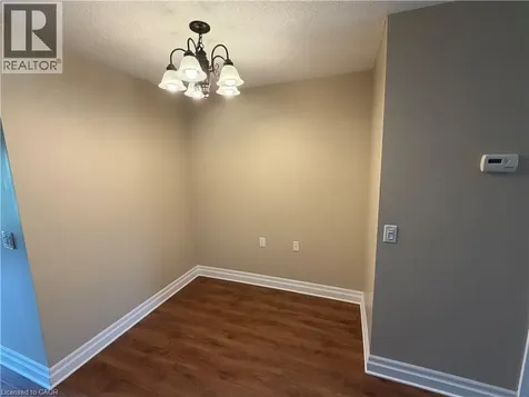 5 Jaczenko Terrace Hamilton ON L9B 1T8