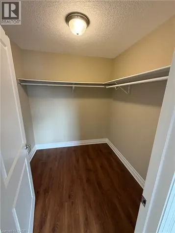 5 Jaczenko Terrace Hamilton ON L9B 1T8