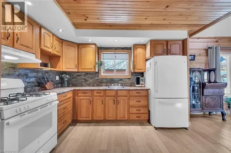 109 Mcnab Street East Port Dover ON N0A 1N0