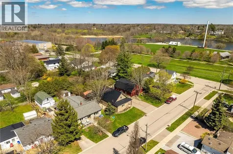 109 Mcnab Street East Port Dover ON N0A 1N0