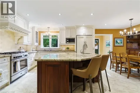 373 Brookview Court Ancaster ON L9G 4E6