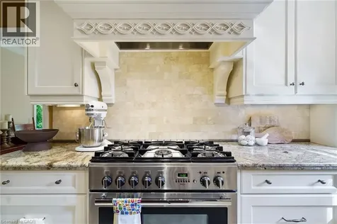 373 Brookview Court Ancaster ON L9G 4E6