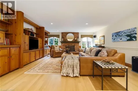 373 Brookview Court Ancaster ON L9G 4E6