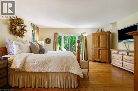 373 Brookview Court Ancaster ON L9G 4E6