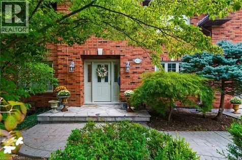 373 Brookview Court Ancaster ON L9G 4E6