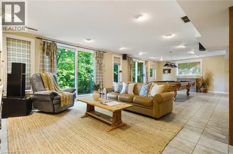 373 Brookview Court Ancaster ON L9G 4E6