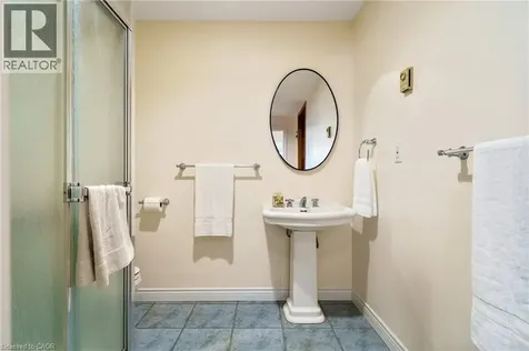 373 Brookview Court Ancaster ON L9G 4E6