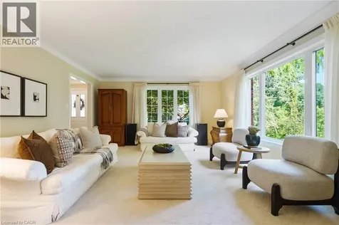 373 Brookview Court Ancaster ON L9G 4E6