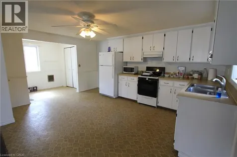 1343 King Street North Woolwich ON N0B 2N0