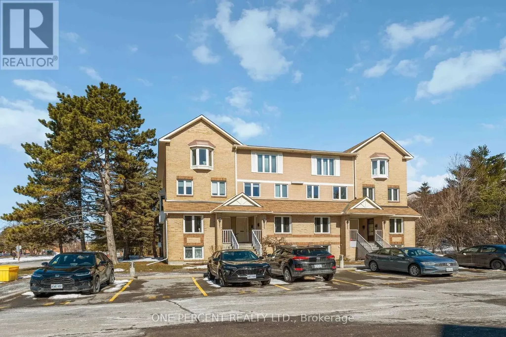 6643 Bilberry Drive Ottawa ON K1C 4N5