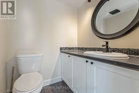 6643 Bilberry Drive Ottawa ON K1C 4N5