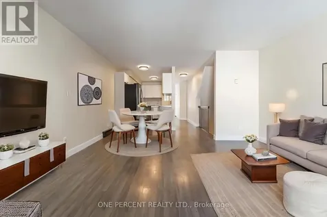 6643 Bilberry Drive Ottawa ON K1C 4N5