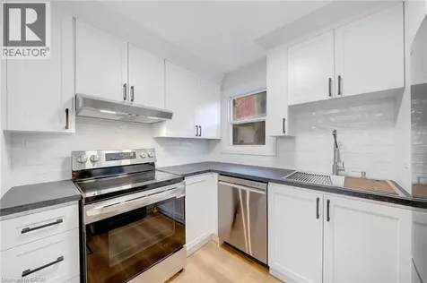 73 Peter Street Hamilton ON L8R 1T4