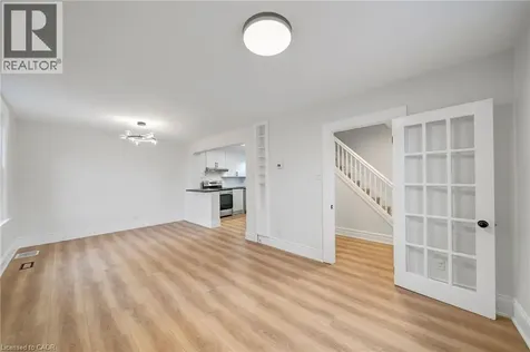 73 Peter Street Hamilton ON L8R 1T4