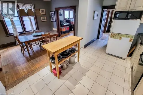 63 Carrick Avenue Hamilton ON L8M 2W4