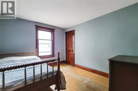 63 Carrick Avenue Hamilton ON L8M 2W4