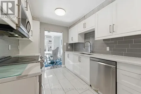 1924 Ashmont Street Ottawa ON K1C 7B9