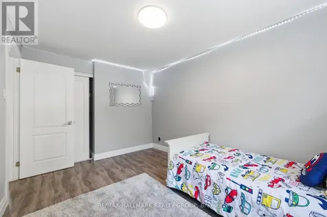 1924 Ashmont Street Ottawa ON K1C 7B9