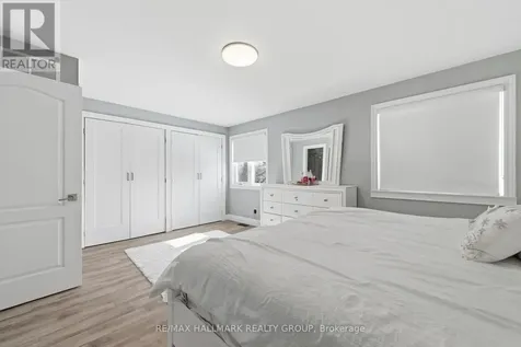 1924 Ashmont Street Ottawa ON K1C 7B9