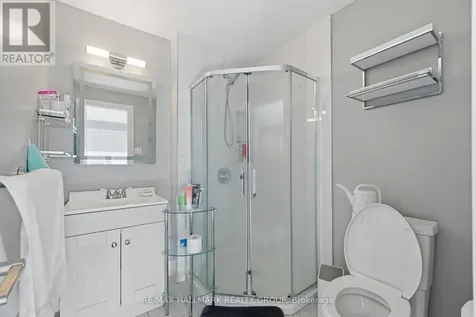 1924 Ashmont Street Ottawa ON K1C 7B9