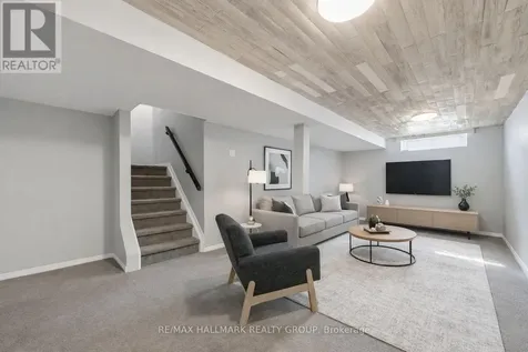 1924 Ashmont Street Ottawa ON K1C 7B9