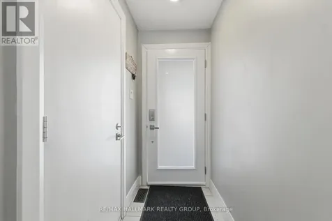 1924 Ashmont Street Ottawa ON K1C 7B9