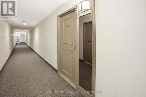 1705 Playfair Drive Ottawa ON K1H 8P6