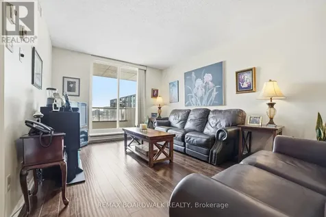 1705 Playfair Drive Ottawa ON K1H 8P6