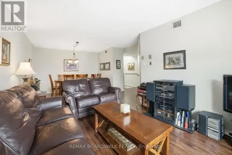 1705 Playfair Drive Ottawa ON K1H 8P6