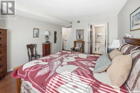 1705 Playfair Drive Ottawa ON K1H 8P6