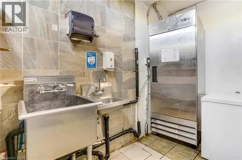 1472 King Street East Kitchener ON N2G 2N7