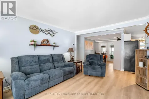 1513 Frances Ann Avenue Cornwall ON K6H 2L3