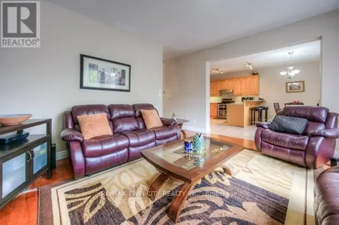 504 Wood Nettle Way Waterloo ON N2V 2Y1