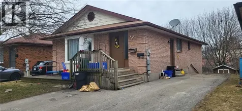 32 Albion Street Kitchener ON N2E 2N4