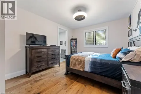 11 Cockshutt Road Brantford ON N3T 5L6