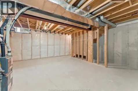 204 Beechwood Lakeshore ON N8L 1E2