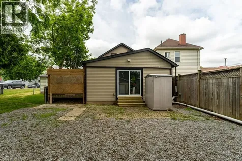 15 Adelaide Street Grimsby ON L3M 1X2