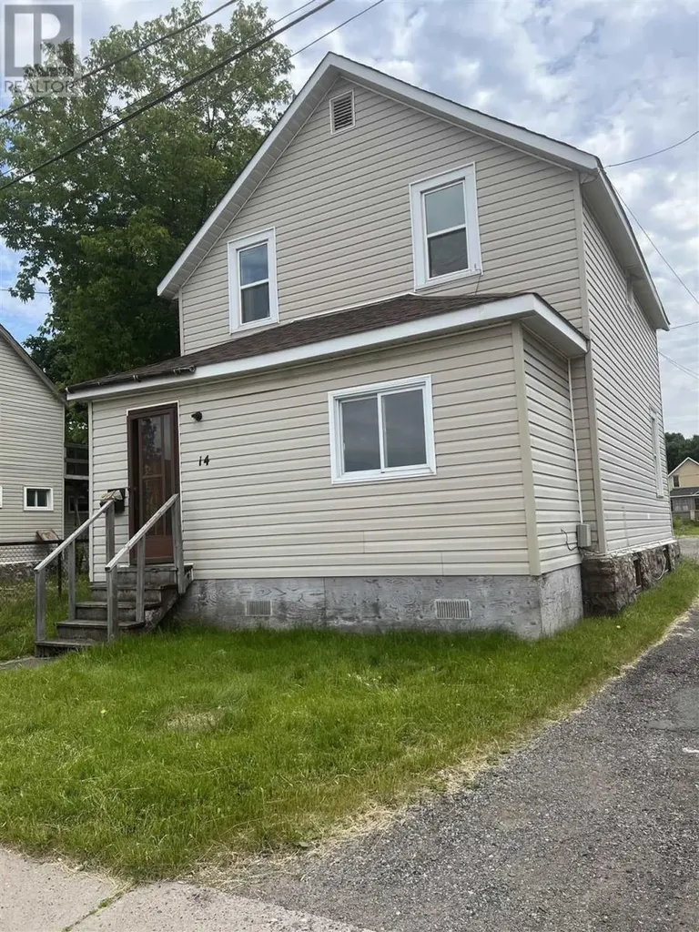 14 Blucher Street Sault Ste Marie ON P6A 2V4