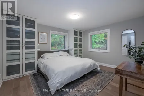 11 Woodland Crescent Oro-medonte ON L4M 4Y8