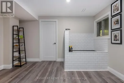 11 Woodland Crescent Oro-medonte ON L4M 4Y8