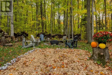 11 Woodland Crescent Oro-medonte ON L4M 4Y8
