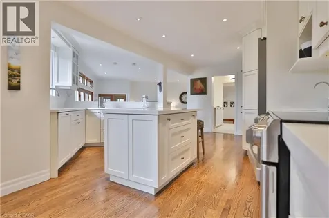 1268 Hillhurst Road Oakville ON L6J 1X4