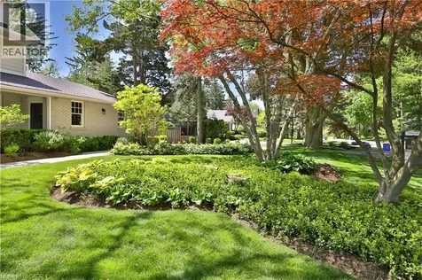 1268 Hillhurst Road Oakville ON L6J 1X4
