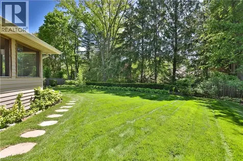 1268 Hillhurst Road Oakville ON L6J 1X4