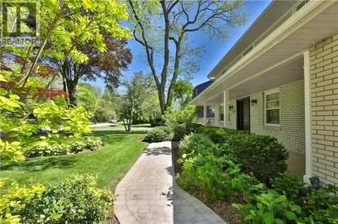 1268 Hillhurst Road Oakville ON L6J 1X4