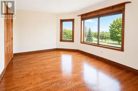 568 Ridge Road Hamilton ON L8J 2Y6